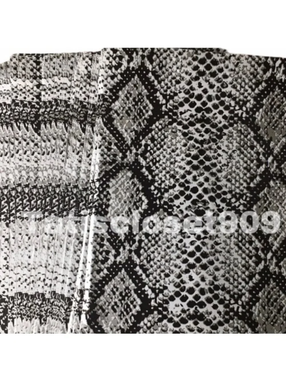 20 snake skin print poly mailers size 10x13